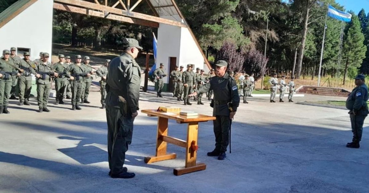 Nuevas Autoridades En El Escuadrón 35° De Gendarmería Nacional En El Bolsón Infocordillera 3481