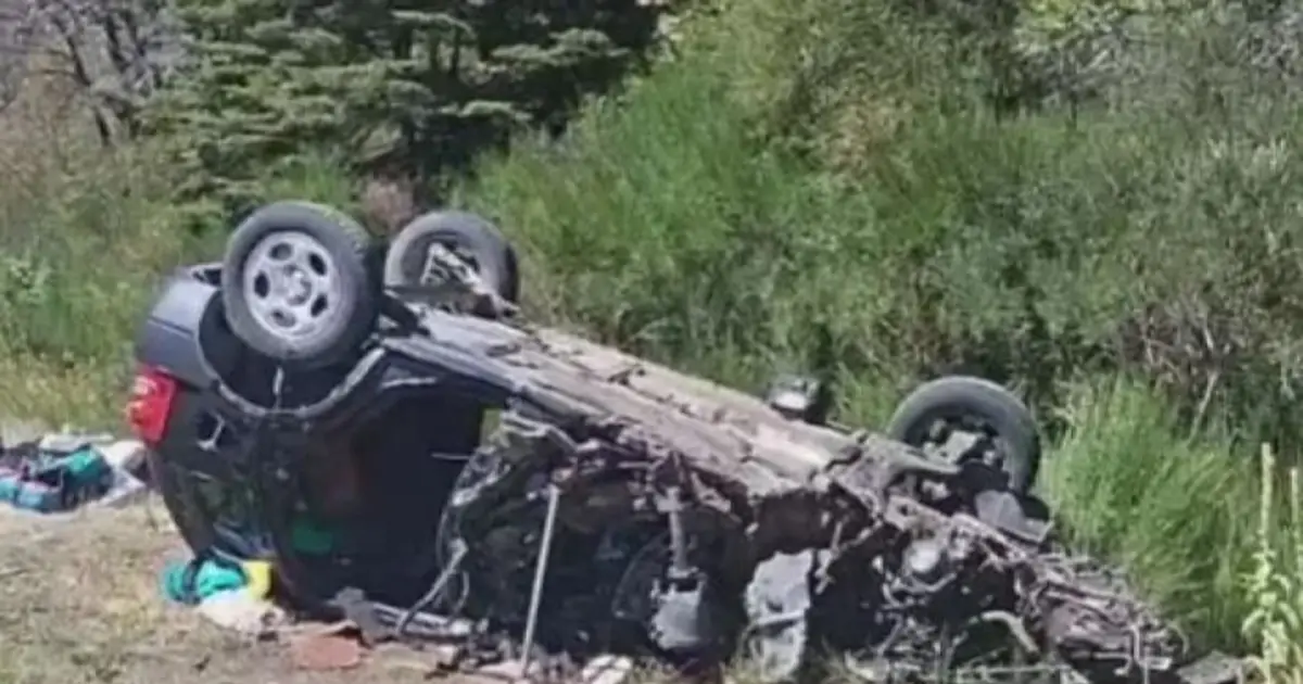 Choque en Ruta 40: una camioneta volcó tras impactar con un colectivo ...