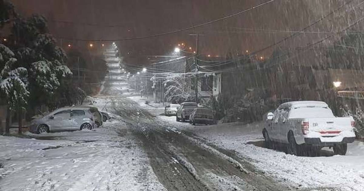 Alerta naranja por nieve y lluvia en la cordillera de Chubut, Río Negro ...