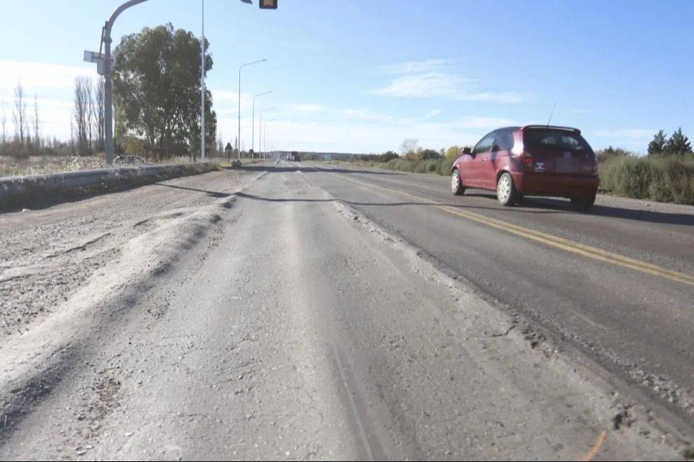 Weretilneck critica el abandono de rutas nacionales en Río Negro y ...