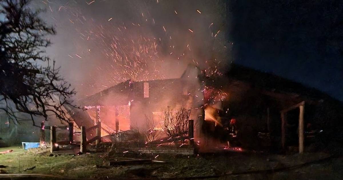 Incendio en El Hoyo y Vuelco en la Ruta Nacional 40: Intervención de ...