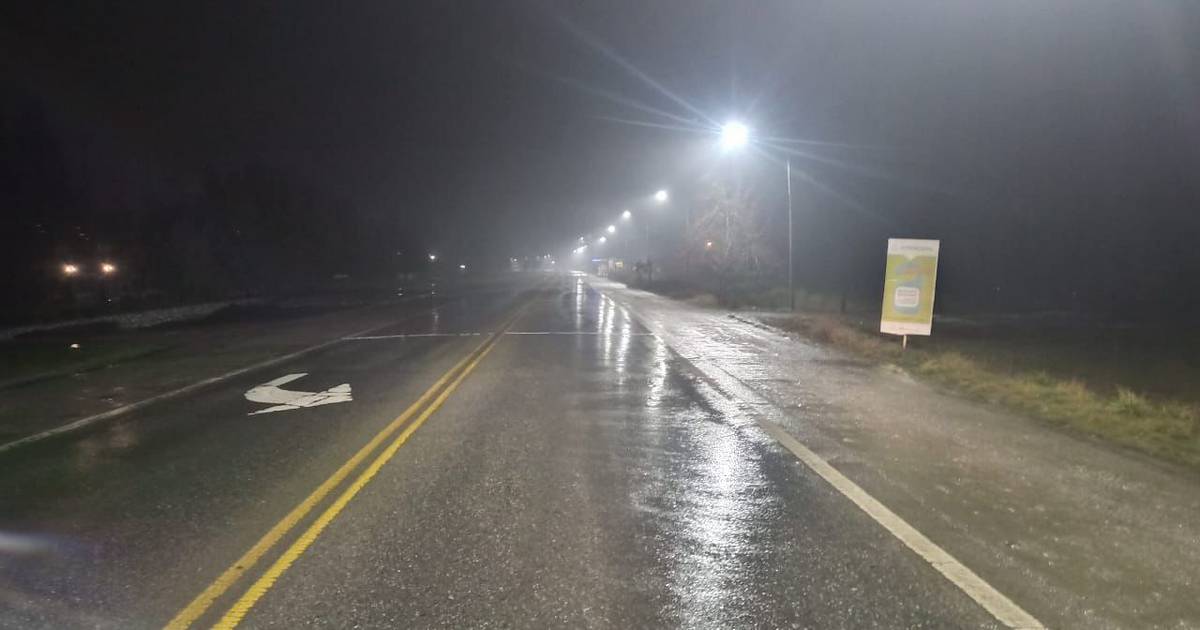 Sin nieve pero con intensas lluvias en la Ruta 40 entre Bariloche y El ...