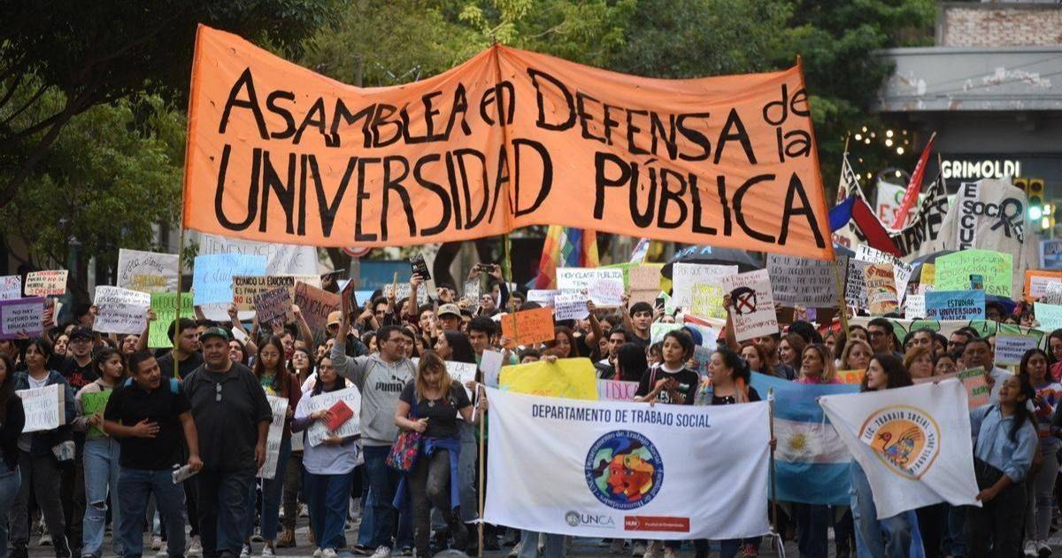 Docentes universitarios convocan paro nacional de 72 horas por ...